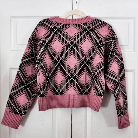 Steve Madden Pink and Black Plaid Sweater Size S NWT - Picture 3 of 9
